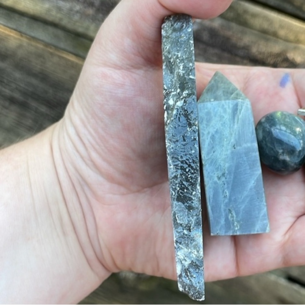 Labadorite 3 Piece Set✨️ - Picture 4 of 13